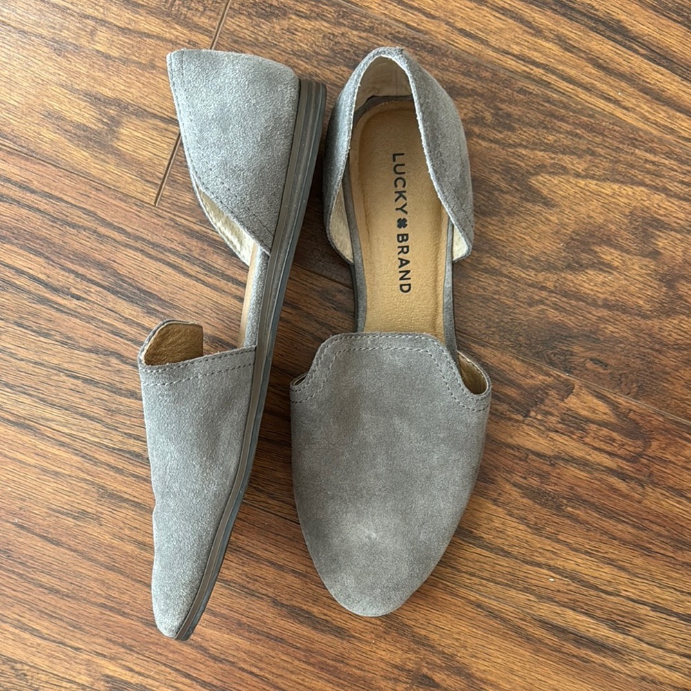 Lucky Brand Gray Suede Flats